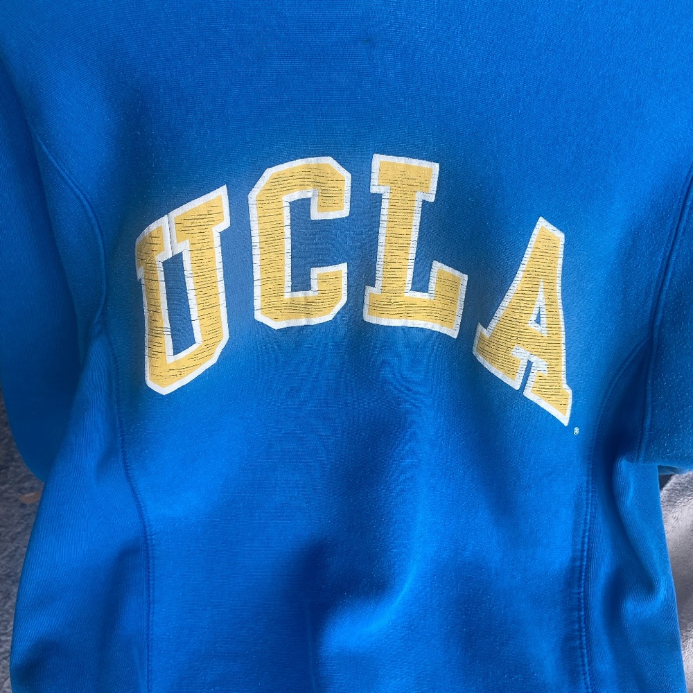 VINTAGE UCLA SWEATER!